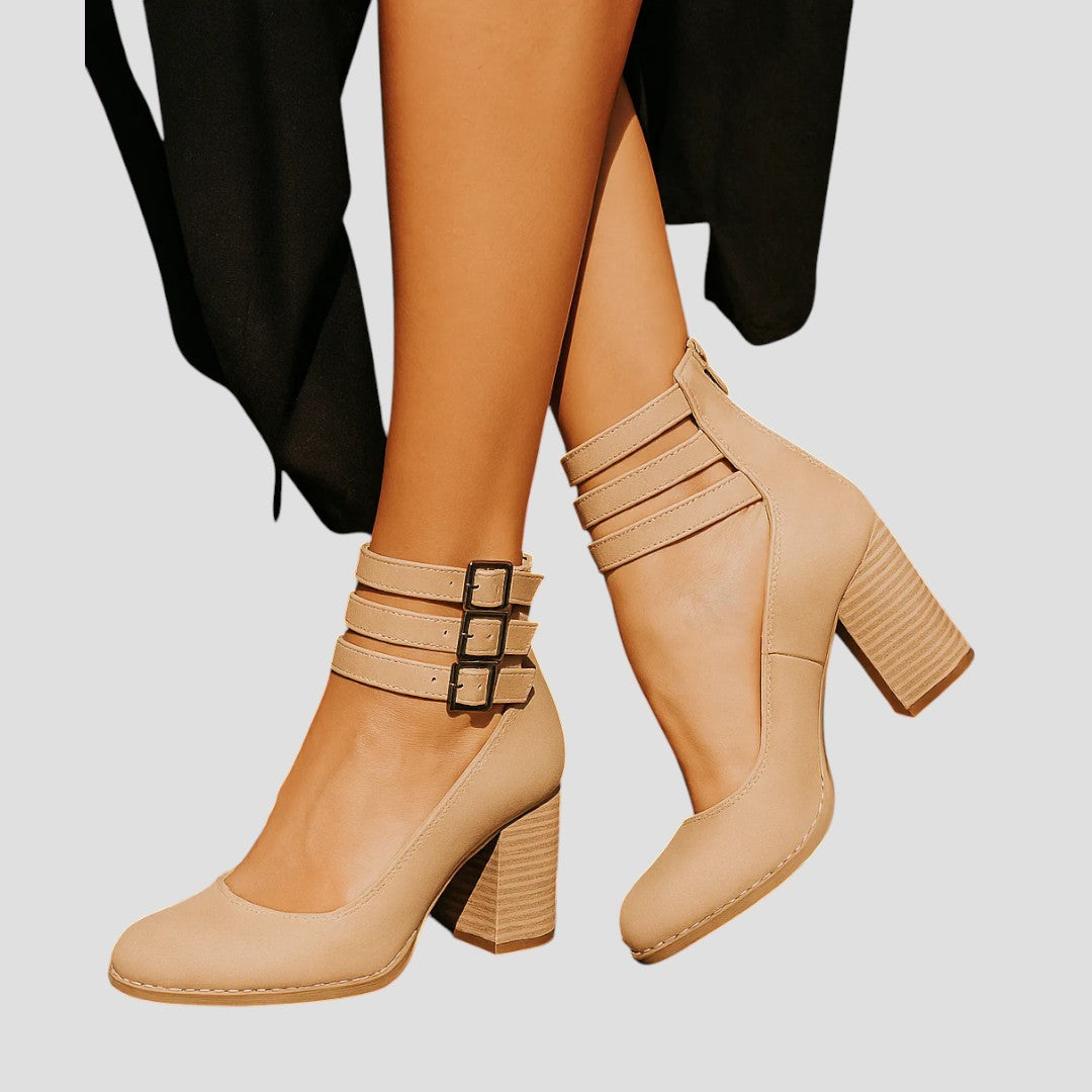Carmen – Elegancia Moderna y Comodidad Garantizada